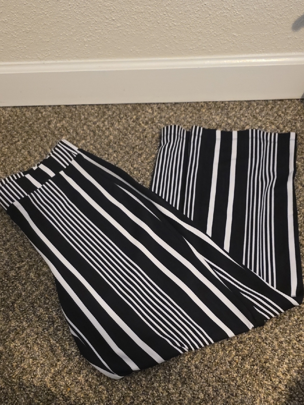 NYCC Black And White Striped Dress Pants